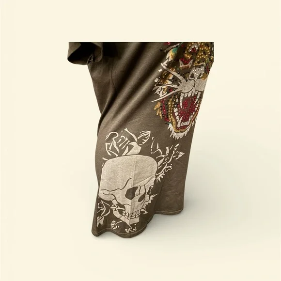 **TRENDING** Y2K Ed Hardy Los Angeles Olive Graphic Tee w/embellishments - Picture 4 of 6